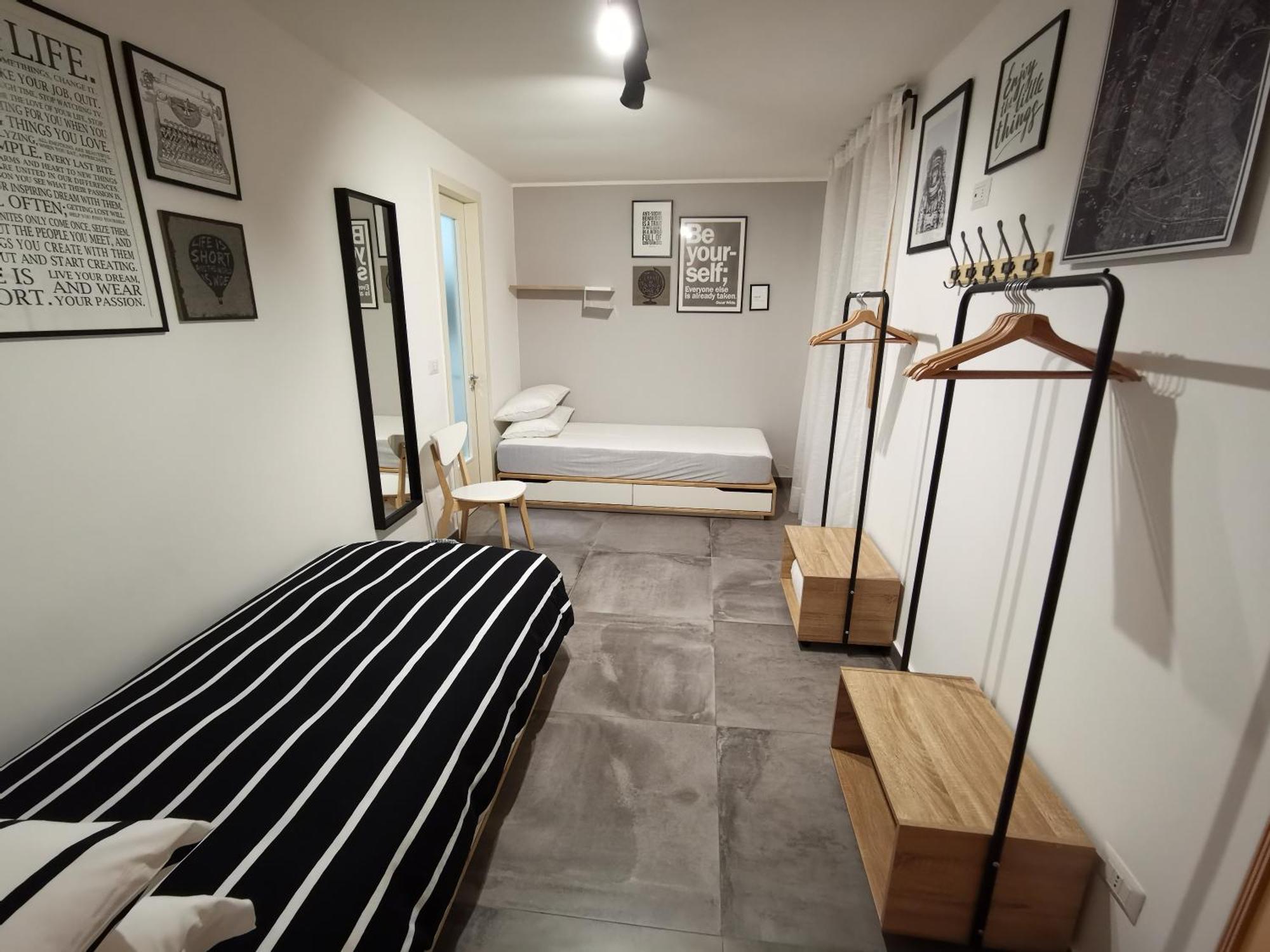 The Black Dog House Valenzano Esterno foto